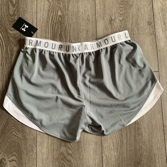 Under Armour woman’s  play up shorts 3.0 - Picture 2 of 3
